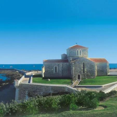 Proche Plage, Chenal, Et Commerce, Bien Equipe Au Coeur Des Sables D'olonne - Fr-1-92-597 Apartman Les Sables-dʼOlonne
