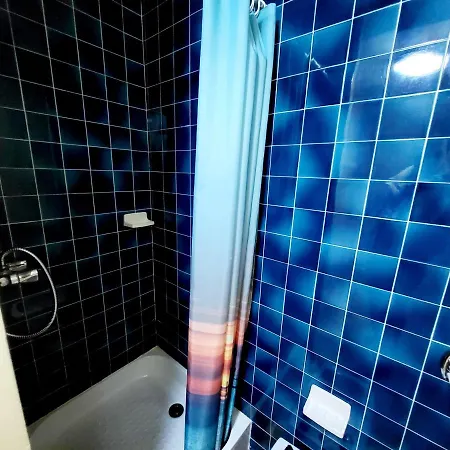 Proche Plage, Chenal, Et Commerce, Bien Equipe Au Coeur Des Sables D'olonne - Fr-1-92-597