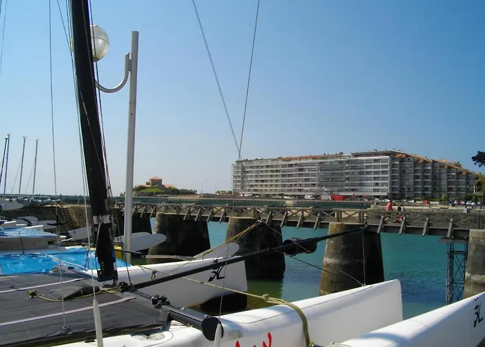Proche Plage, Chenal, Et Commerce, Bien Equipe Au Coeur Des Sables D'olonne - Fr-1-92-597 Apartmán